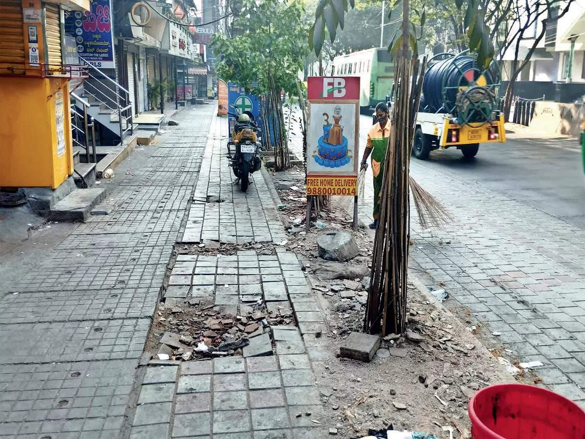 BBMP's never-ending cycle: Broken pavement deja vu - Vimarsana News
