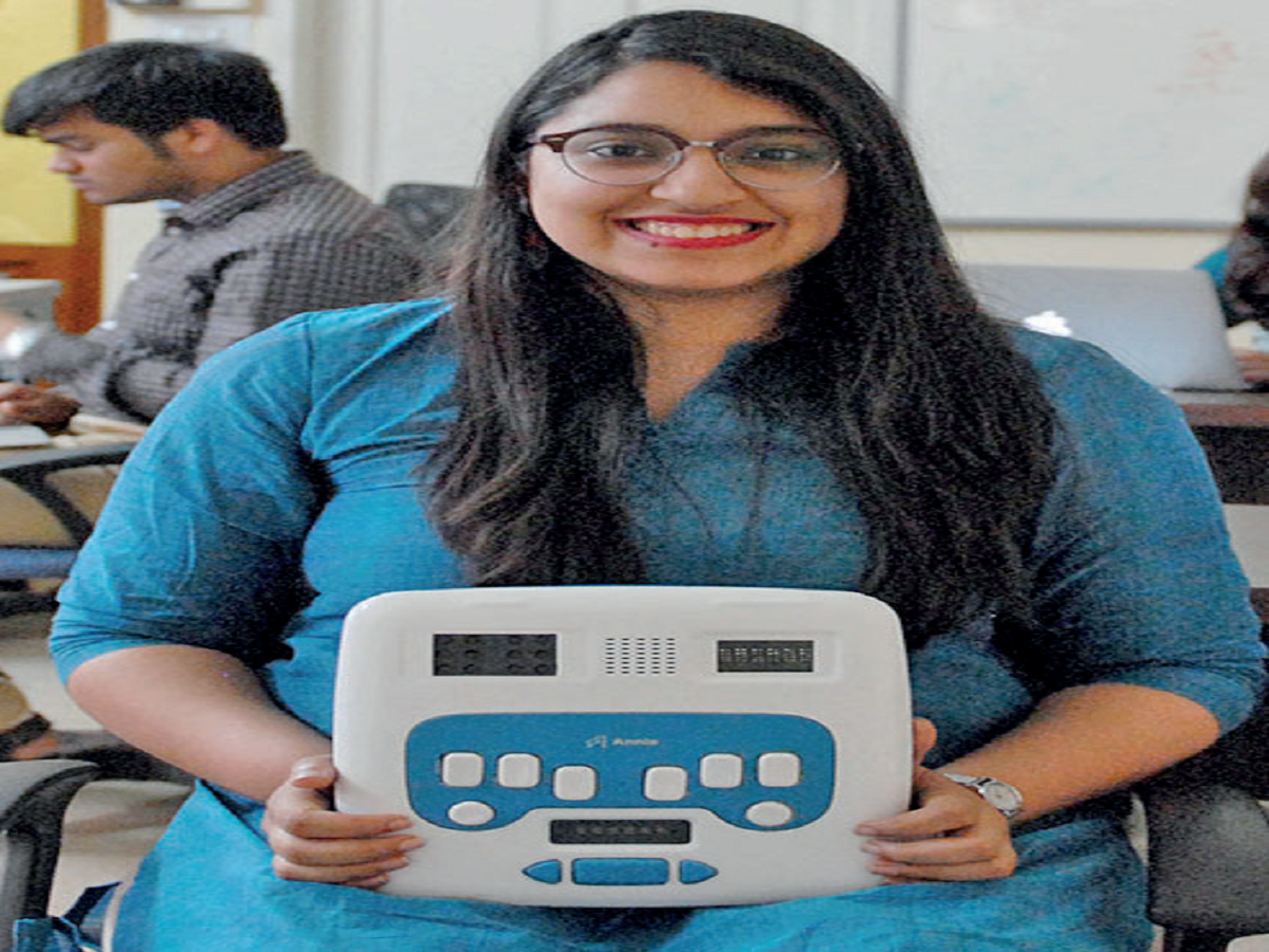 Braille tutorial device Sanskriti Dawle, winner at the Infosys