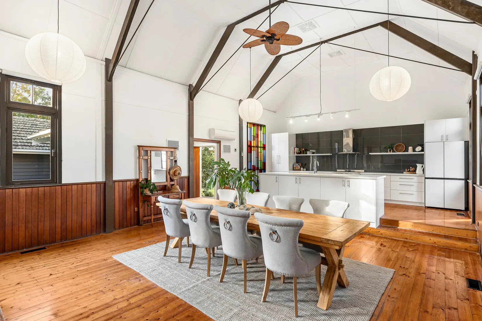 The dining/ kitchen
