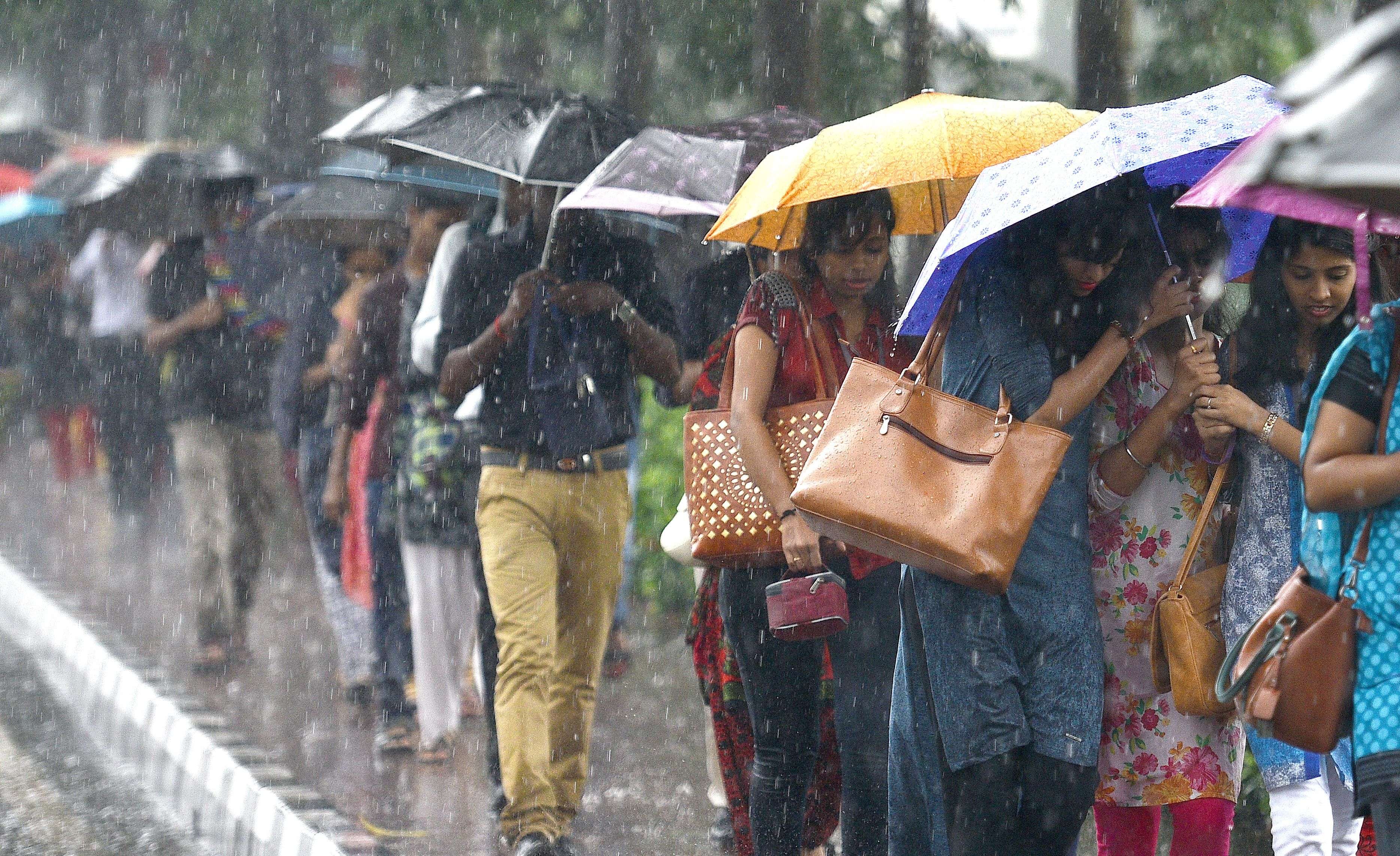 Chennai: As Heavy Rainfall Lashes Chennai, Holiday Declared For City ...