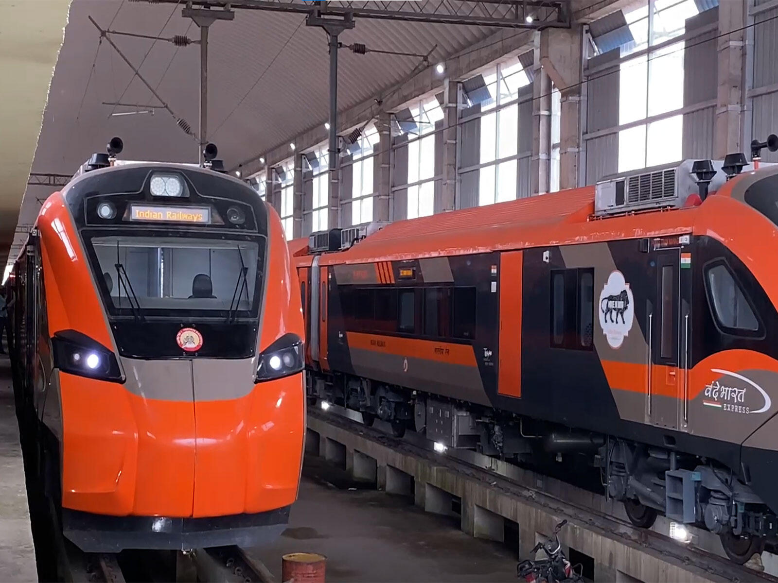 Second Vande Bharat sleeper train connects Varanasi with New Delhi to inaugurate on Oct 31