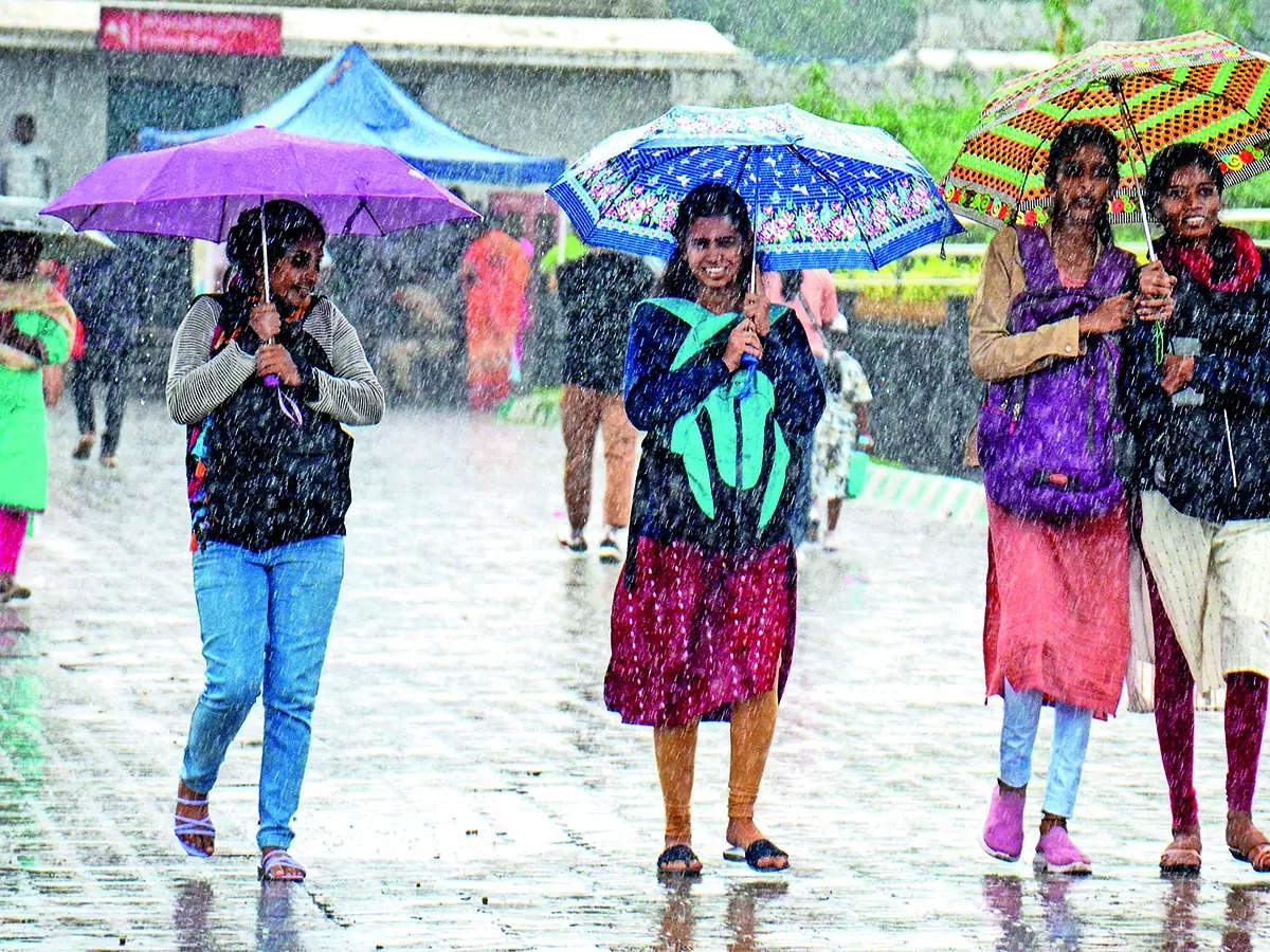 Bengaluru experiences unusual weather with record low temperatures and ...