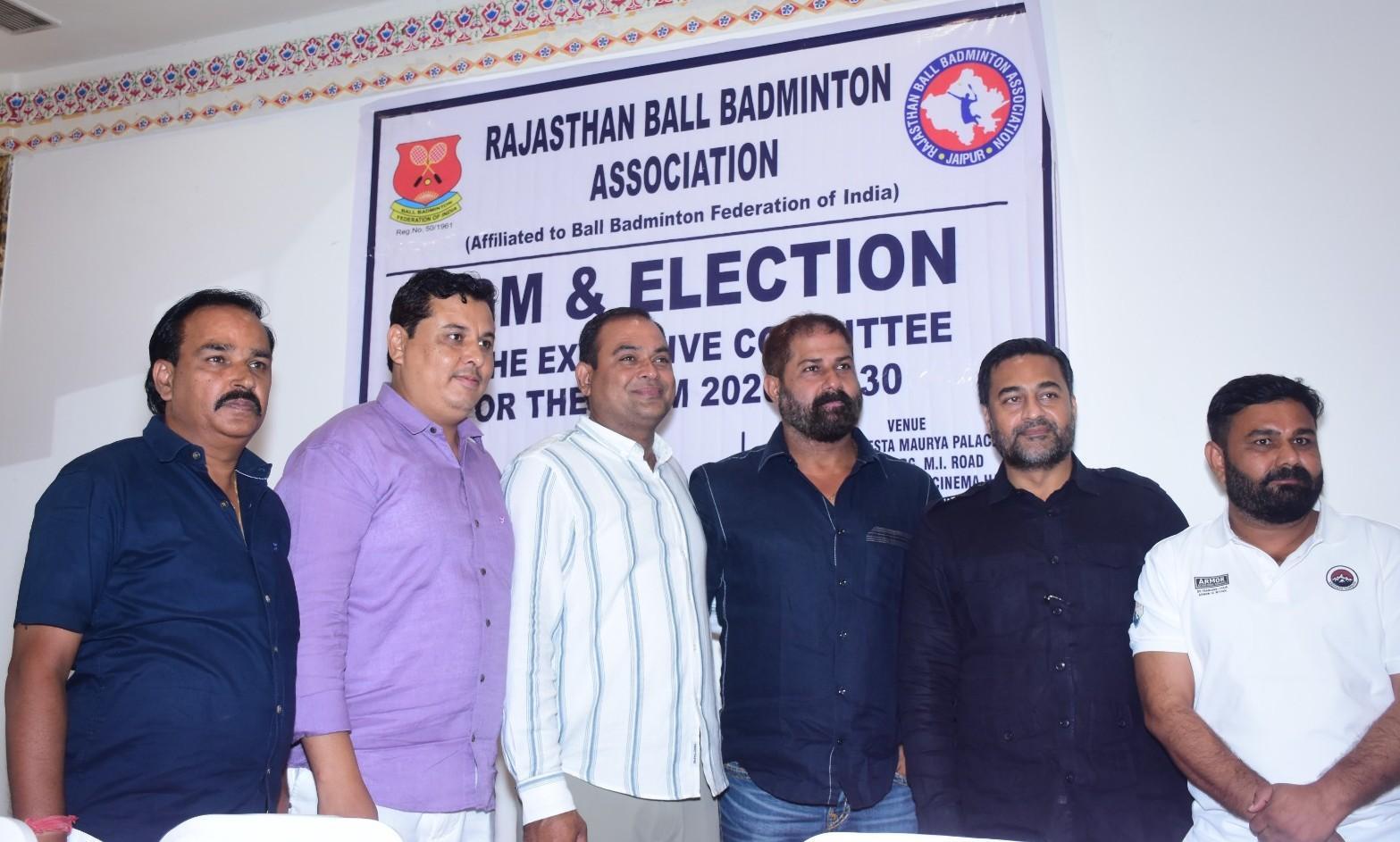 Ball-badminton-main.jpg