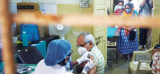 Marginal rise in the number of daily COVID-19 cases on Sunday - Vimarsana News