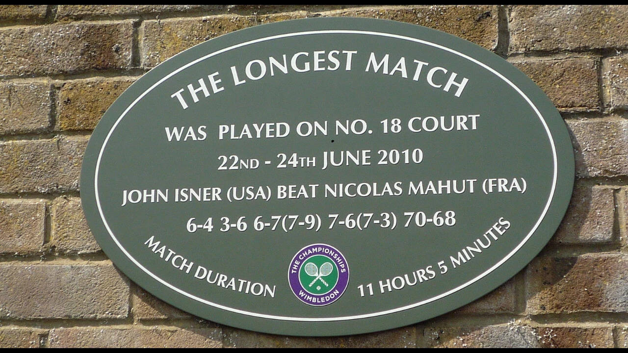 A plaque commemorating the Isner–Mahut match on Court 18 at Wimbledon.