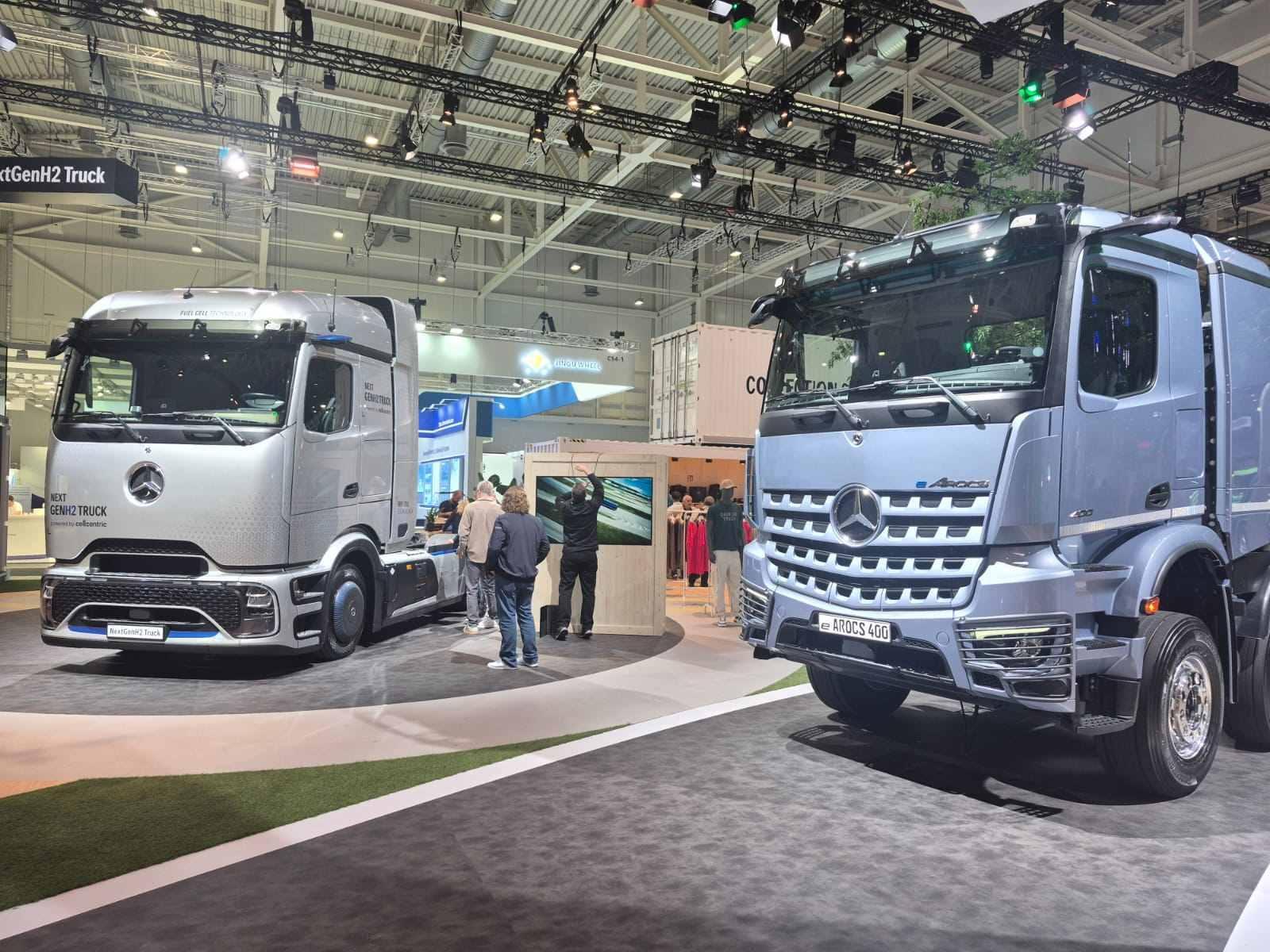 Merc Truck II.jpg