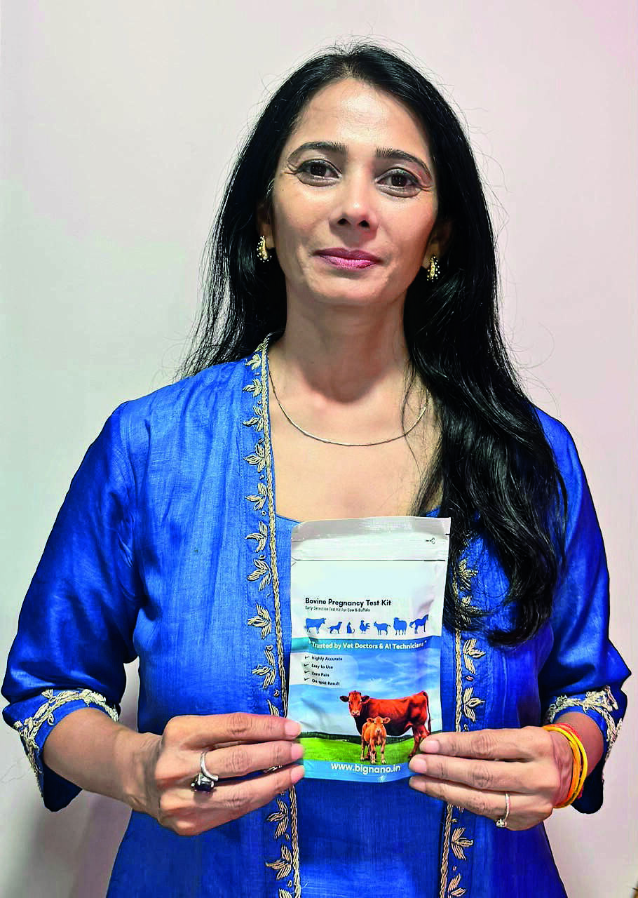Koumal Kalantri with pregnancy kit.jpg