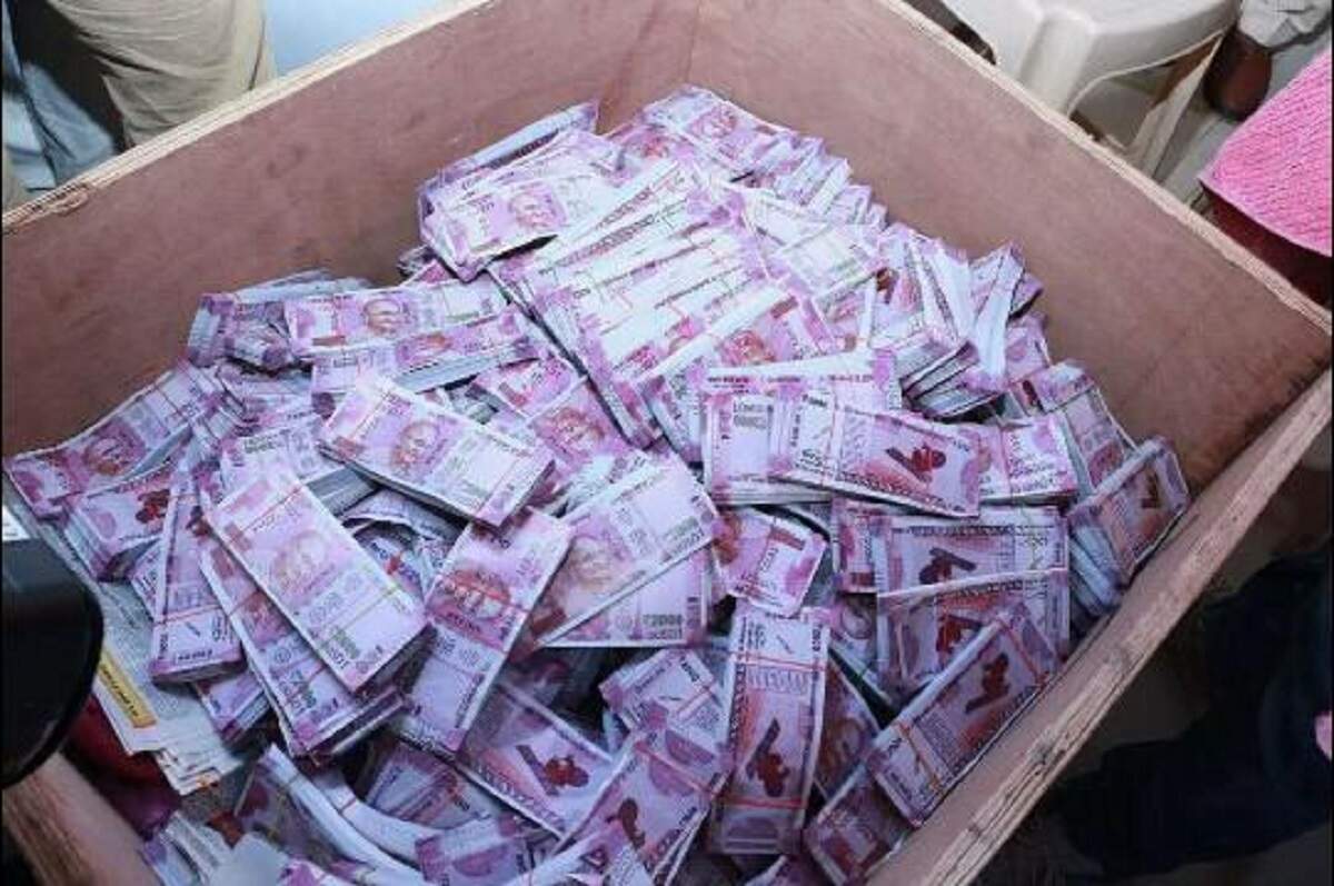 FACT CHECK Photos of seized counterfeit currency shared claiming it