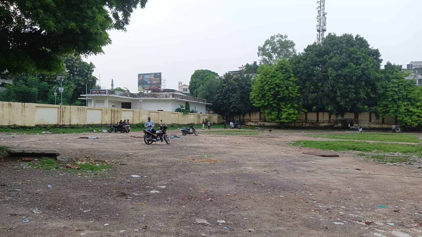 Area that's still suitable for sporting activities at Brijendra Swaroop Park