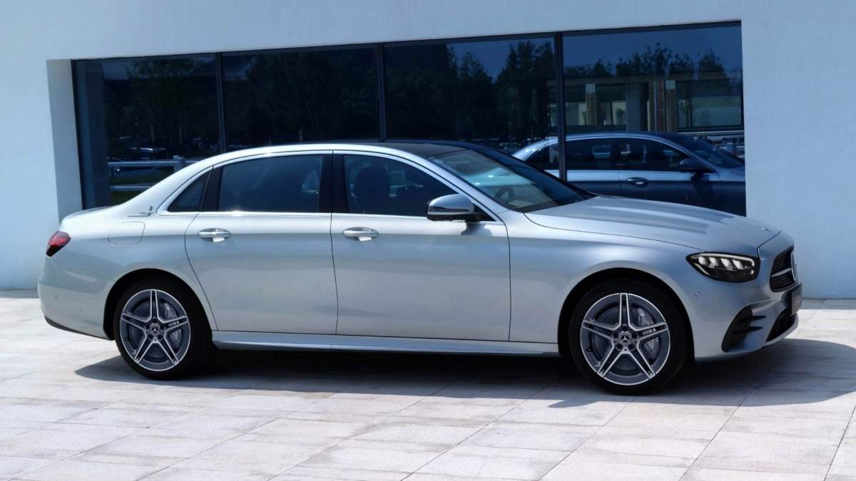 Mercedes Benz E Class Price In India 21 Mercedes Benz E Class Launched Starts At Rs 63 60 Lakh Times Of India
