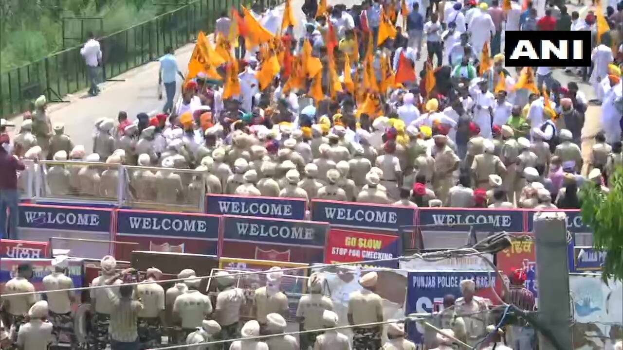 The protest comes two days after the SAD announced a pre-poll alliance with the BSP ahead of 2022 assembly polls in Punjab.