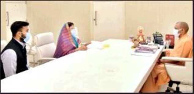 Newly-elected Unnao ZP chairperson Shakun Singh and her son Shashank Singh met the CM on Friday