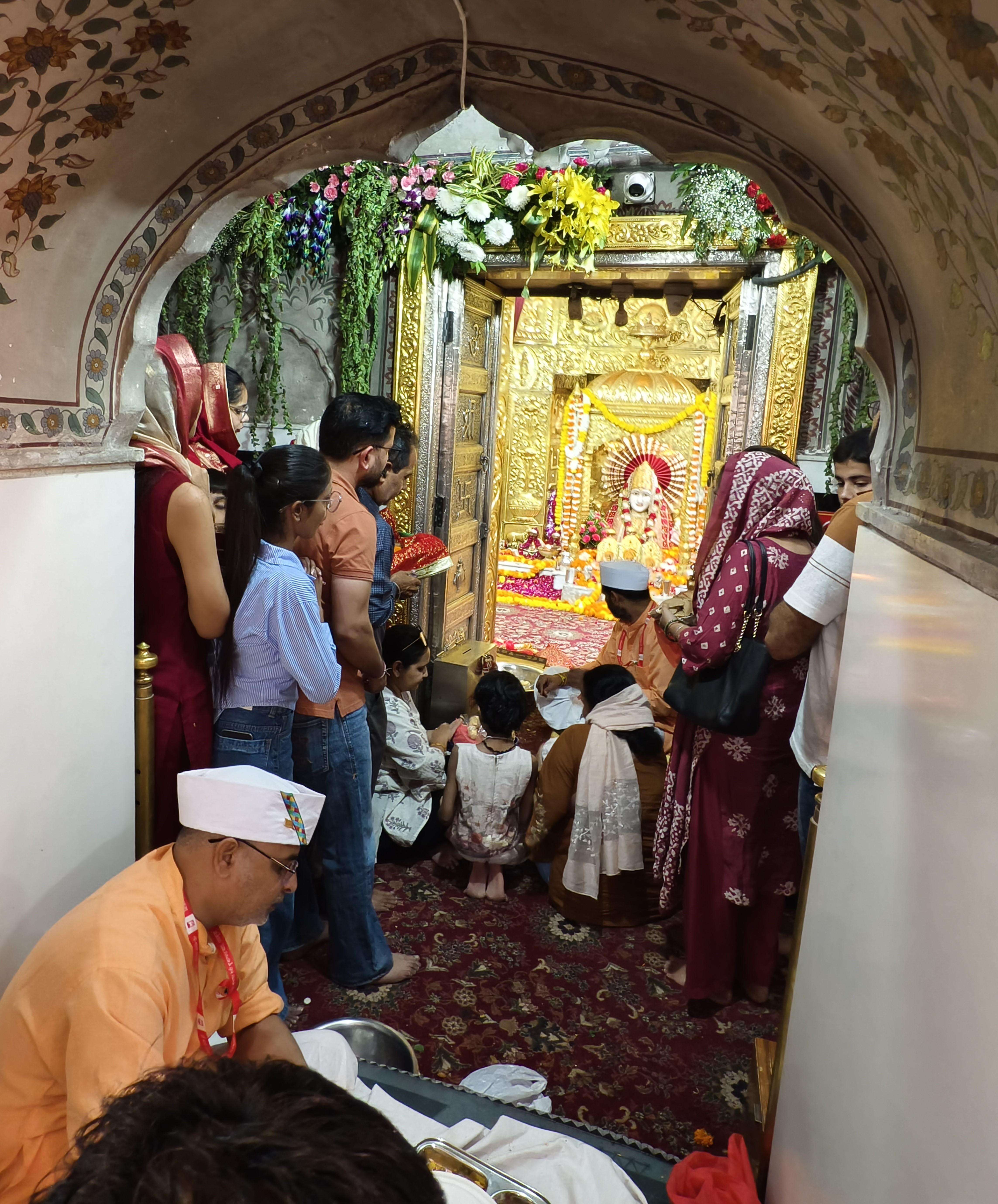 19 Oct  Devotees Throng Mata mansa Devi Temple As Maha Asthmi and Maha navami Coincide (12).jpg
