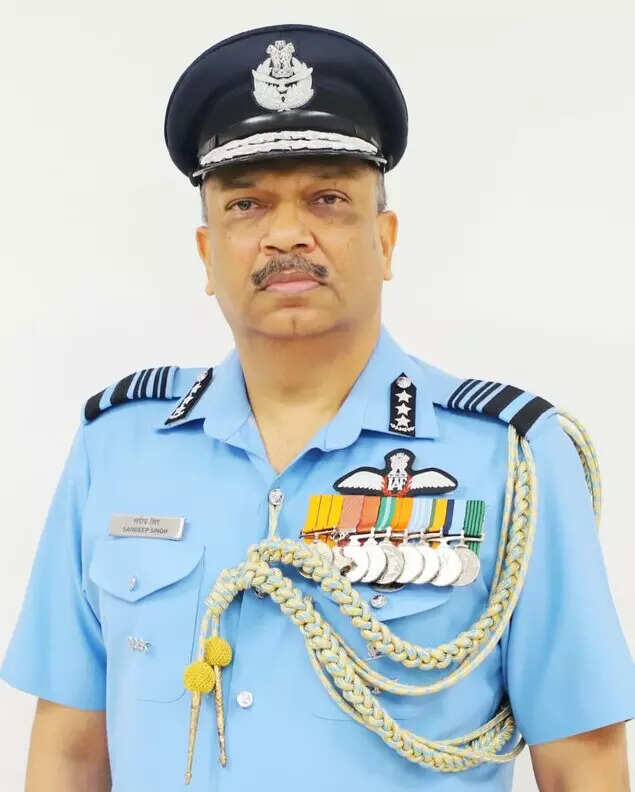 Air Marshal: Air Marshal Vivek Ram Chaudhari Appointed As New IAF Chief ...