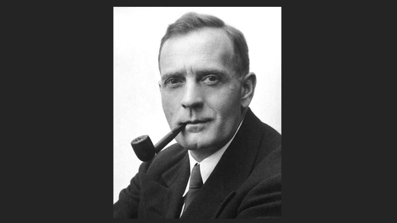 ​<strong>Edwin Powell Hubble</strong> (November 20, 1889 – September 28, 1953) (Image: Wikipedia)