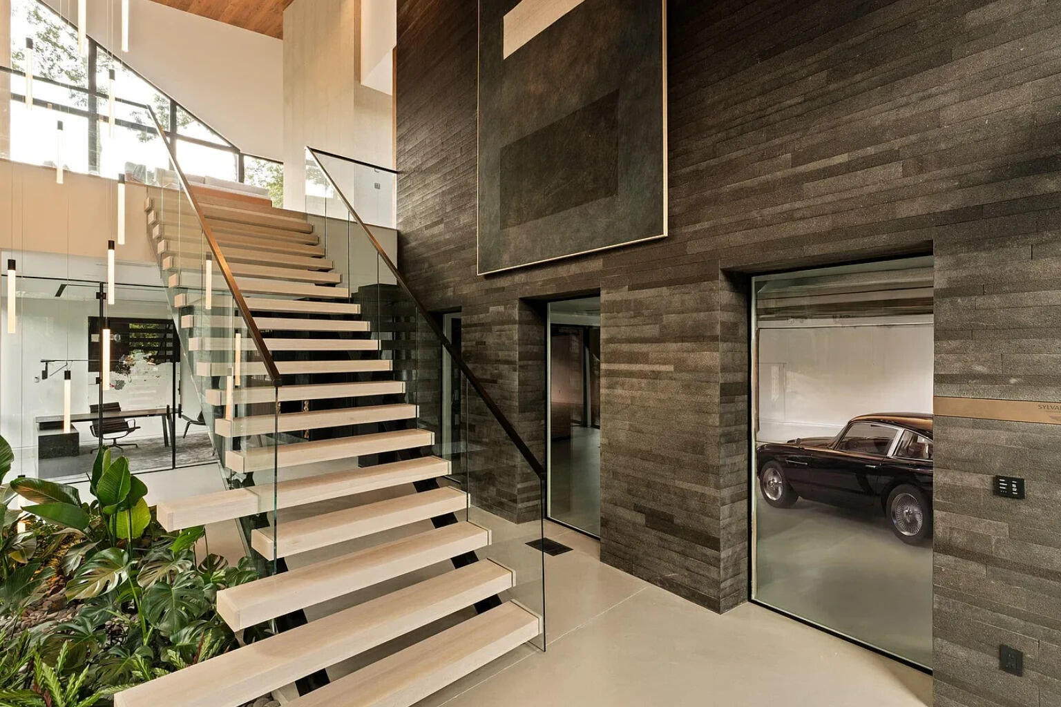 The Hudson Valley mansion<br>