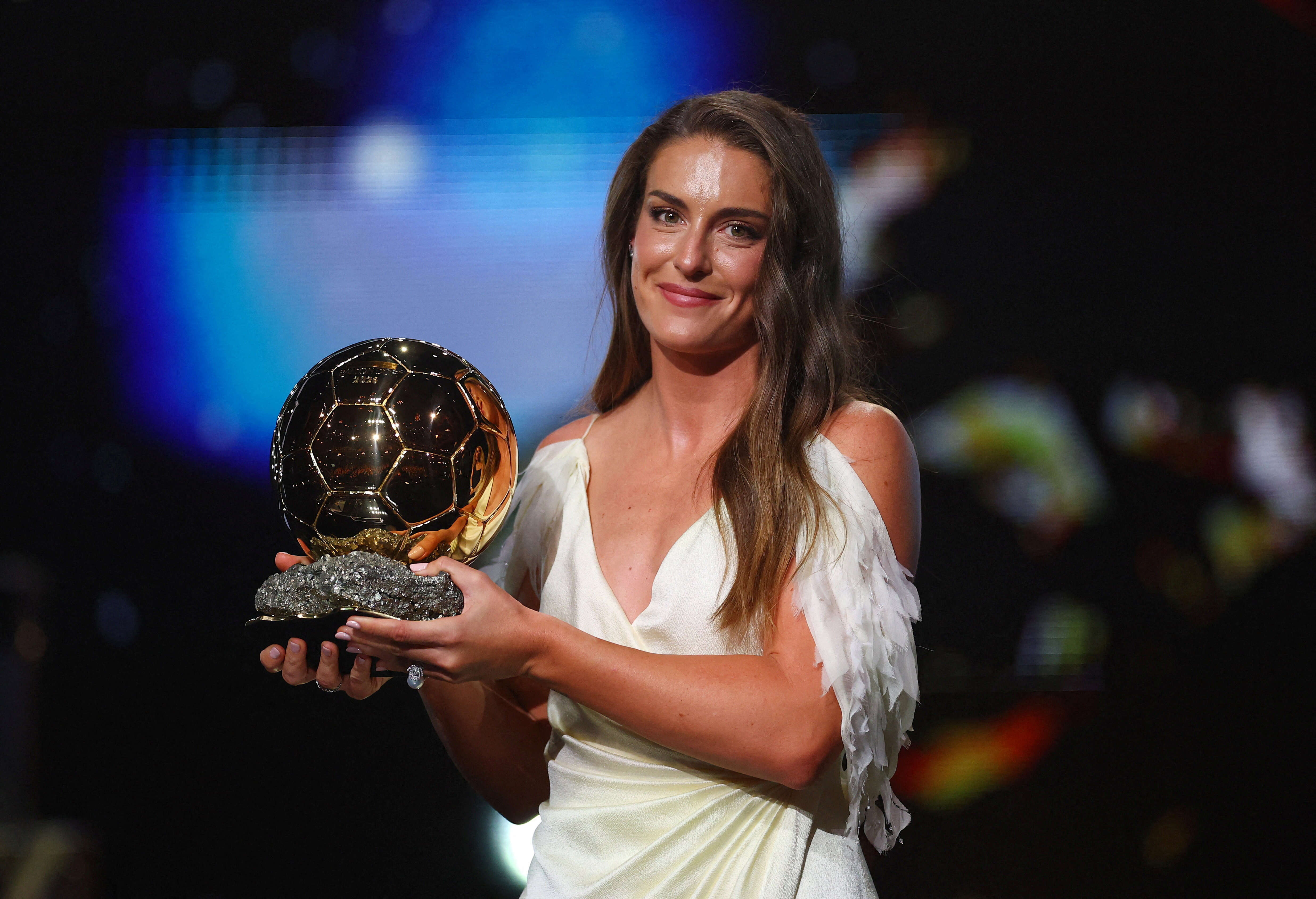 Soccer Football - Ballon d'Or - London Palladium, London, Britain - October 26, 2026 London City Lionesses' Alexia Putellas celebrates after winning the women's Ballon d'Or award Action Images via