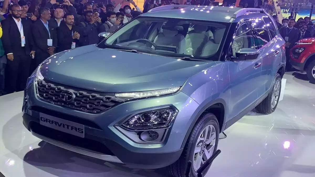 Tata Safari (Gravitas then) unveiled at the Auto Expo 2020