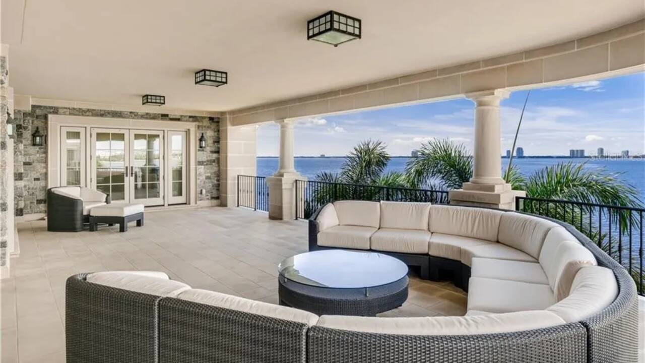 ​<strong>Derek Jeter’s $22.5M mansion remains standing despite demolition plans</strong>​