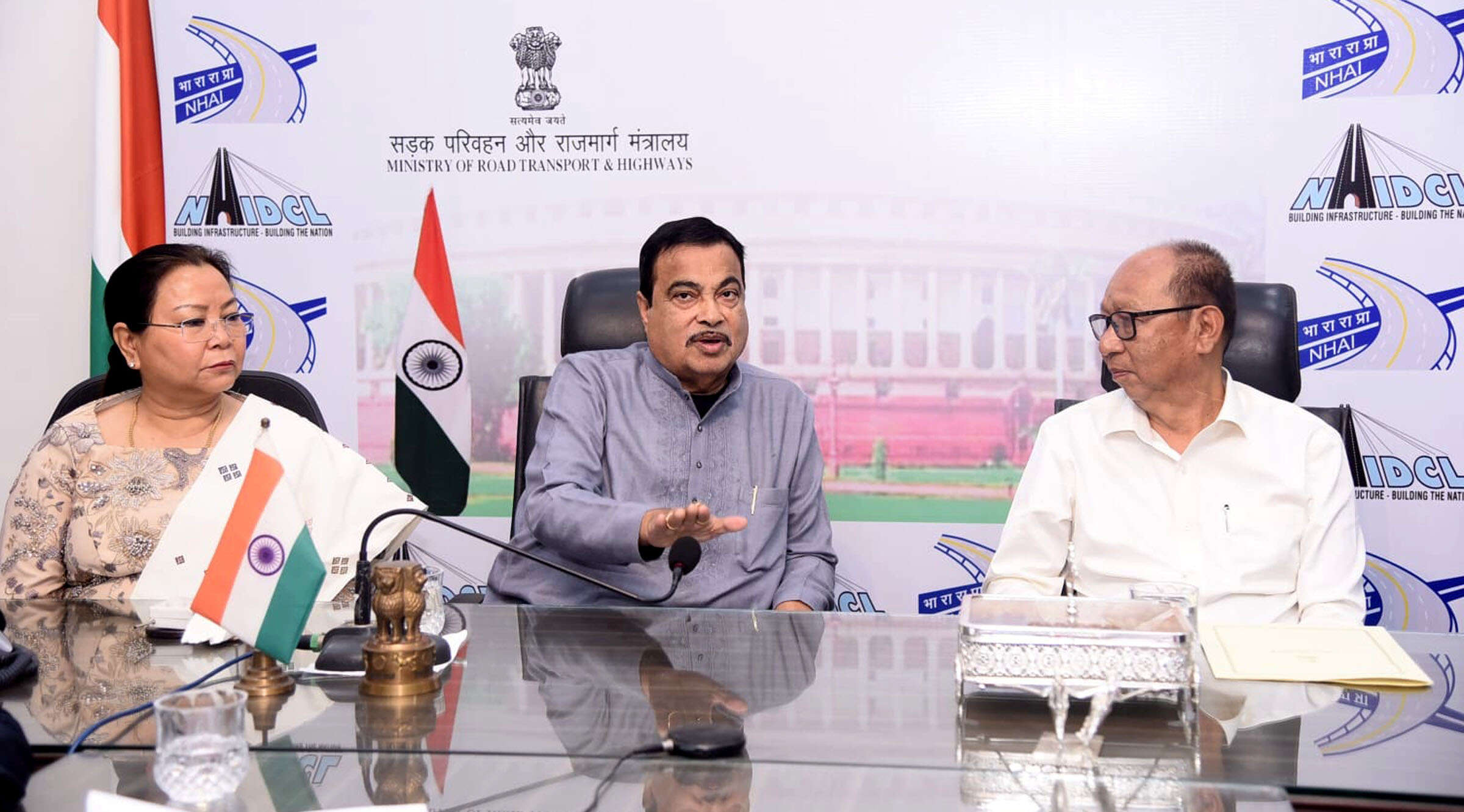 6ad7f320-dca3-44bd-a7c4-6f33d1476cb5_Manipur_CM_meets_NITIN_GADKARI_7.jpeg