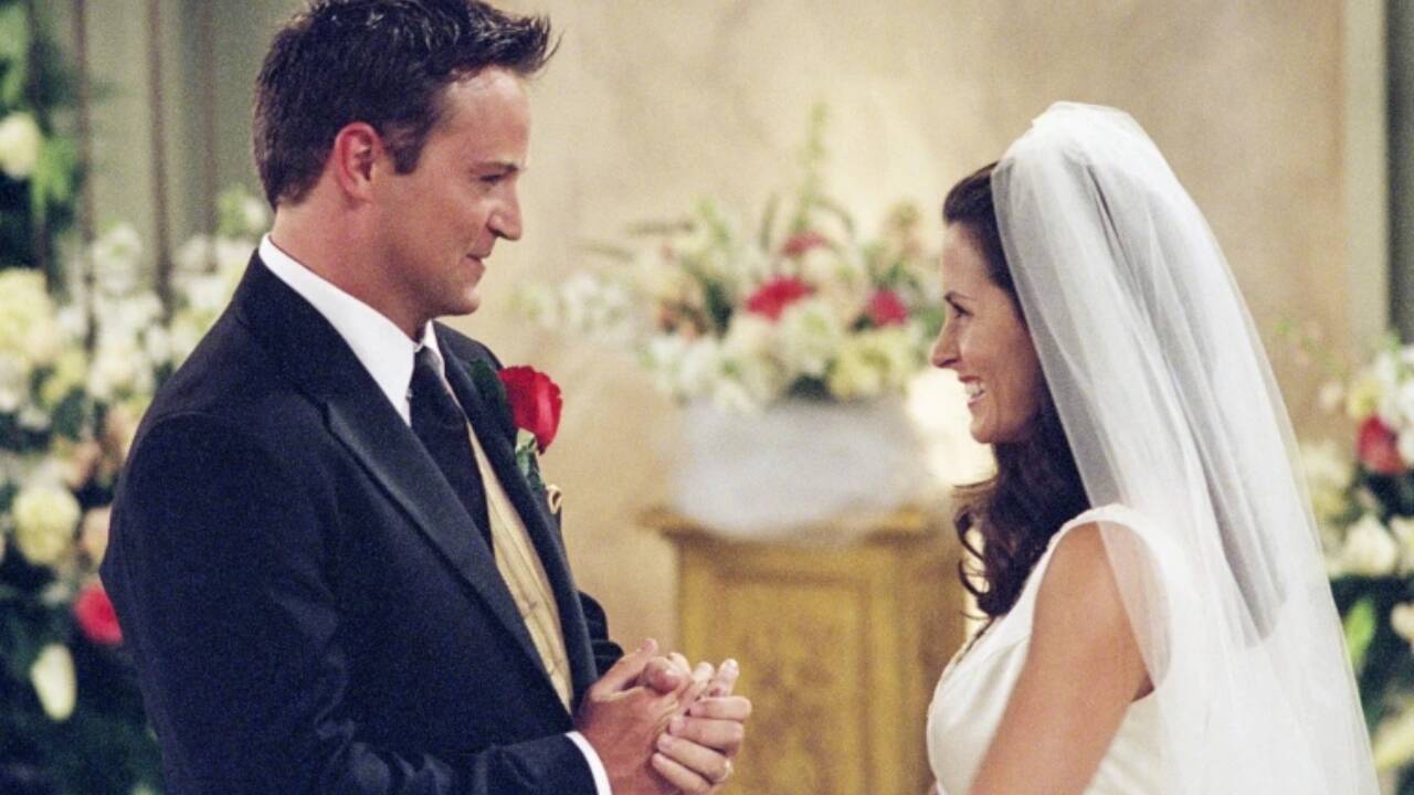 Matthew Perry and Courtney Cox in 'Friends'