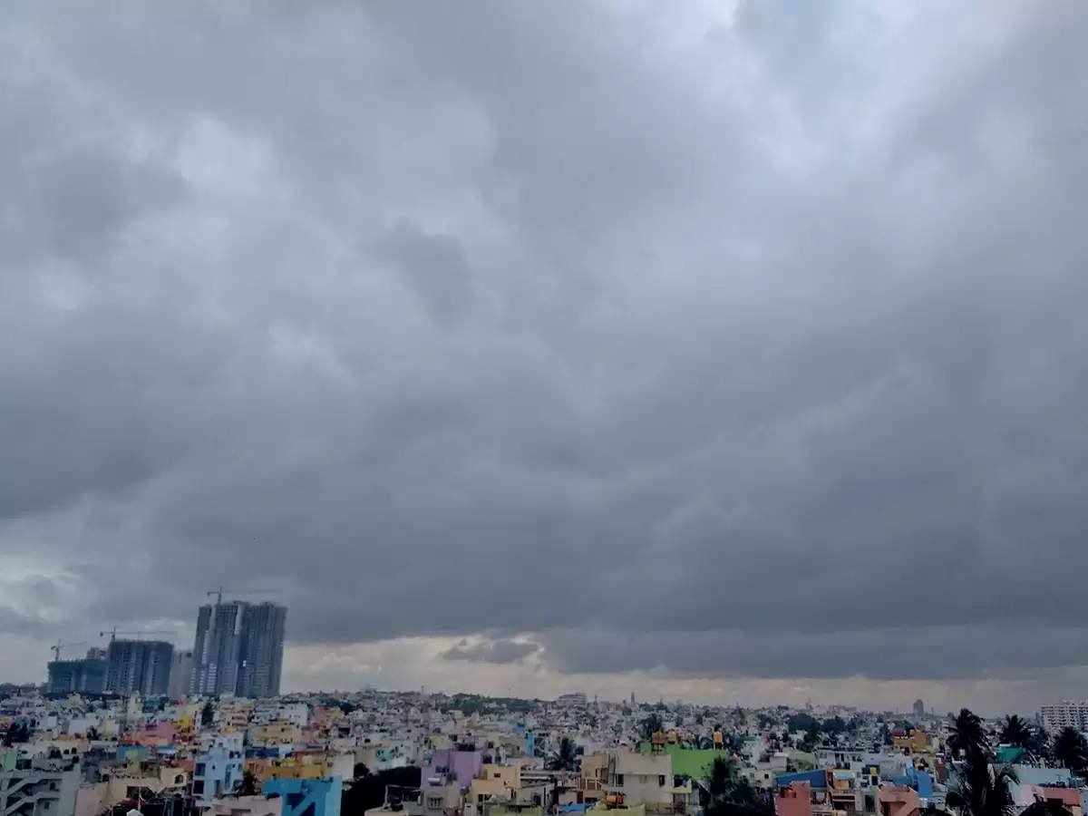 Bengaluru Weather Forecast: Cloudy with a chance of rain
