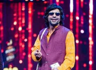 Sunil Grover: Kapil Sharma's Gutthi, Sunil Grover announces his next ...