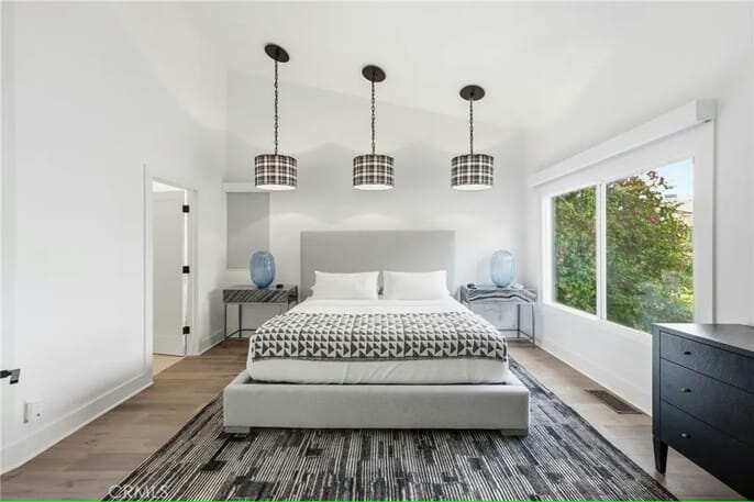 Diane Keaton’s eye for architecture and design remains visible throughout her beautifully transformed Laguna Beach home.