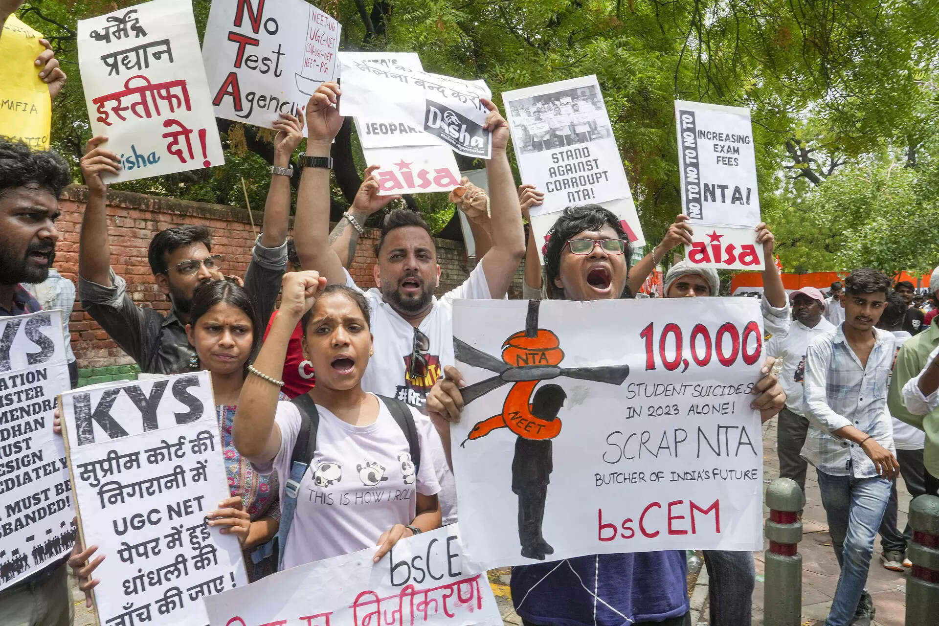 Members of different student organisations protest at Jantar Mantar