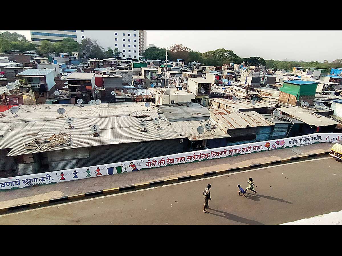 28 containment zones in Pune lose label