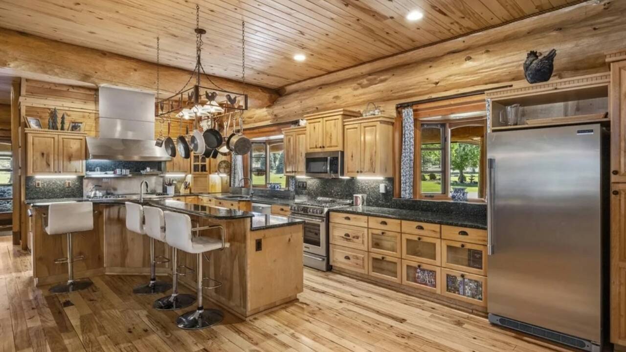 SkyMall founder’s unusual $9.5M ranch<br>