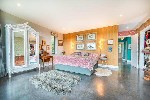 Blenheim Farm boasts two kitchens, a games room and scenic countryside views.