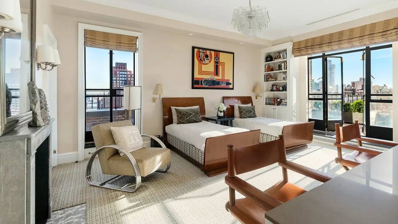 The twin bedroom