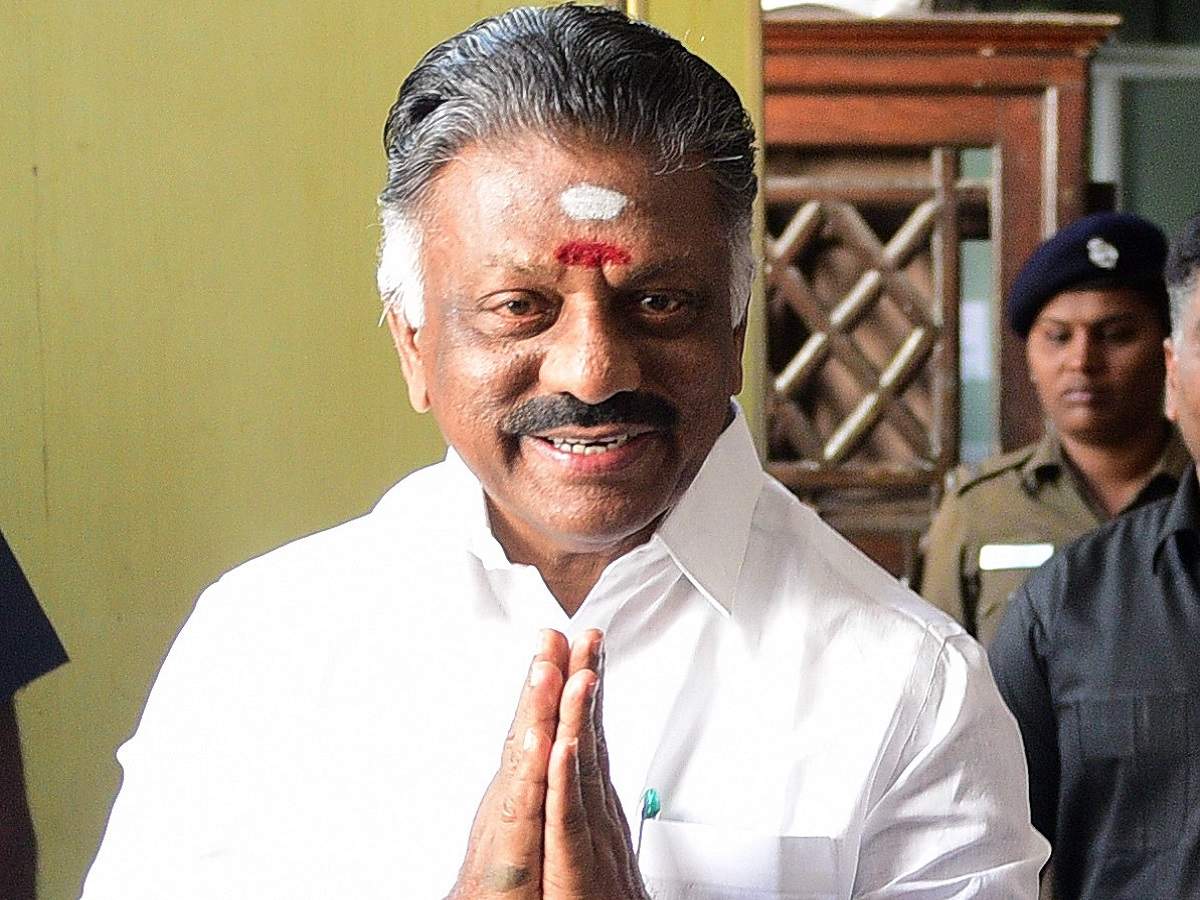 Tamil Nadu: In ruling AIADMK, O Panneerselvam-led faction show signs of  dissent