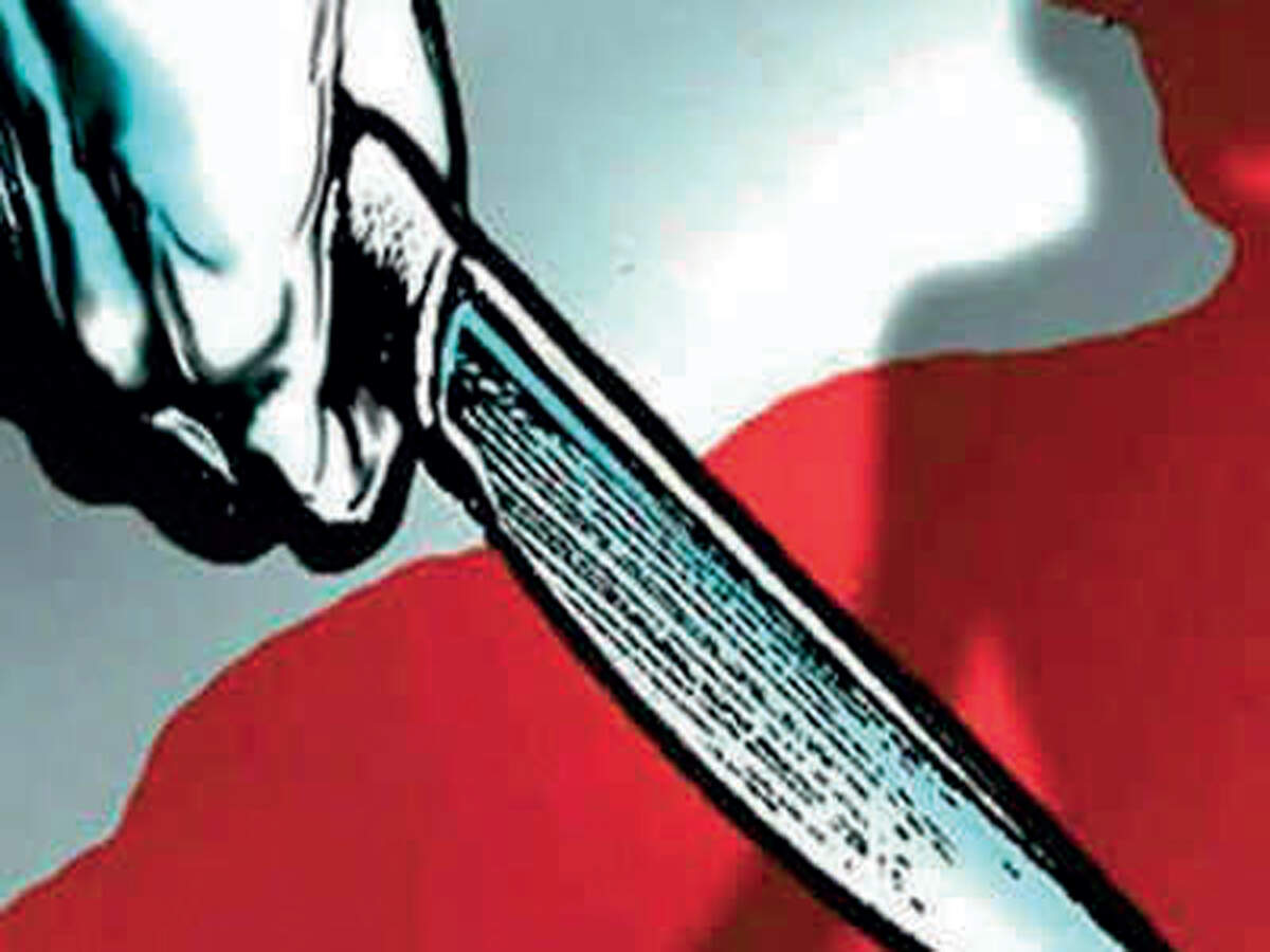Friend slashes contractor for halting his encroachment plan