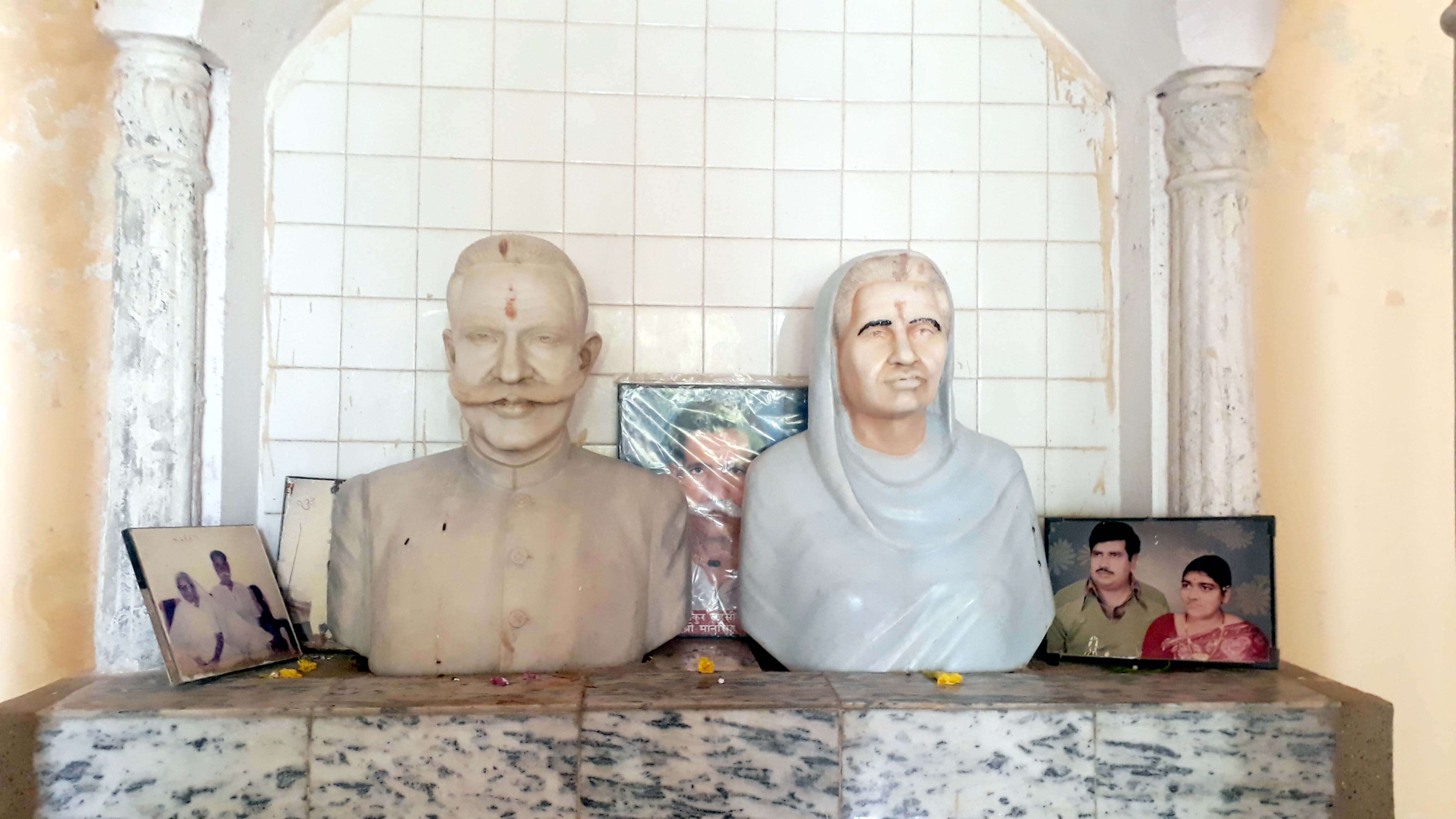 Temple of Maan Singh and his wife Rupani Devi in Khera Rathore village.