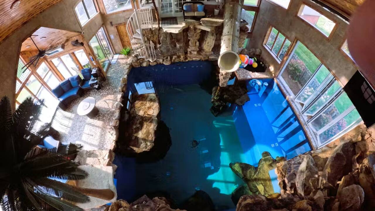 The indoor slide