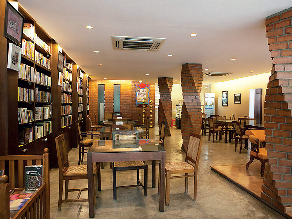 Кофейня библиотека
