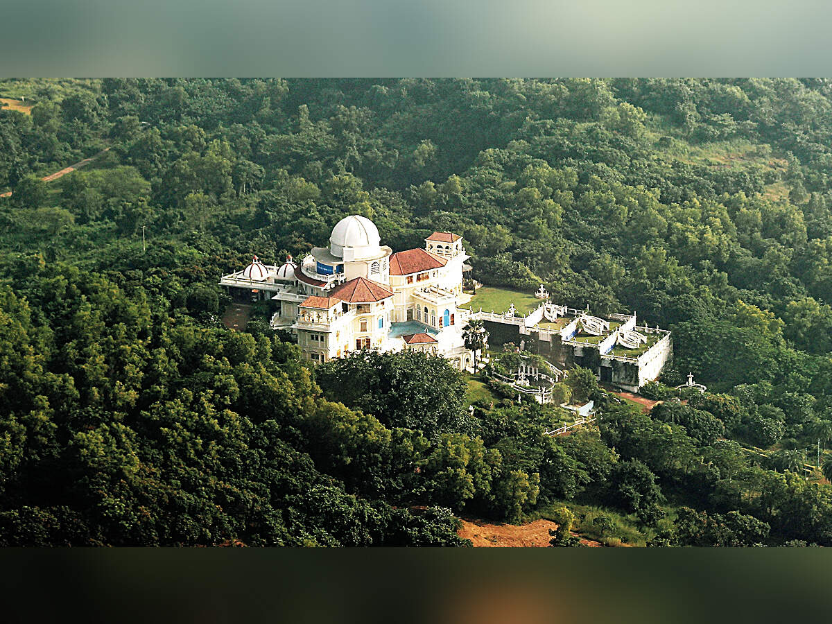 illegal construction Concrete cutters to raze Ashok Mittal’s mansion