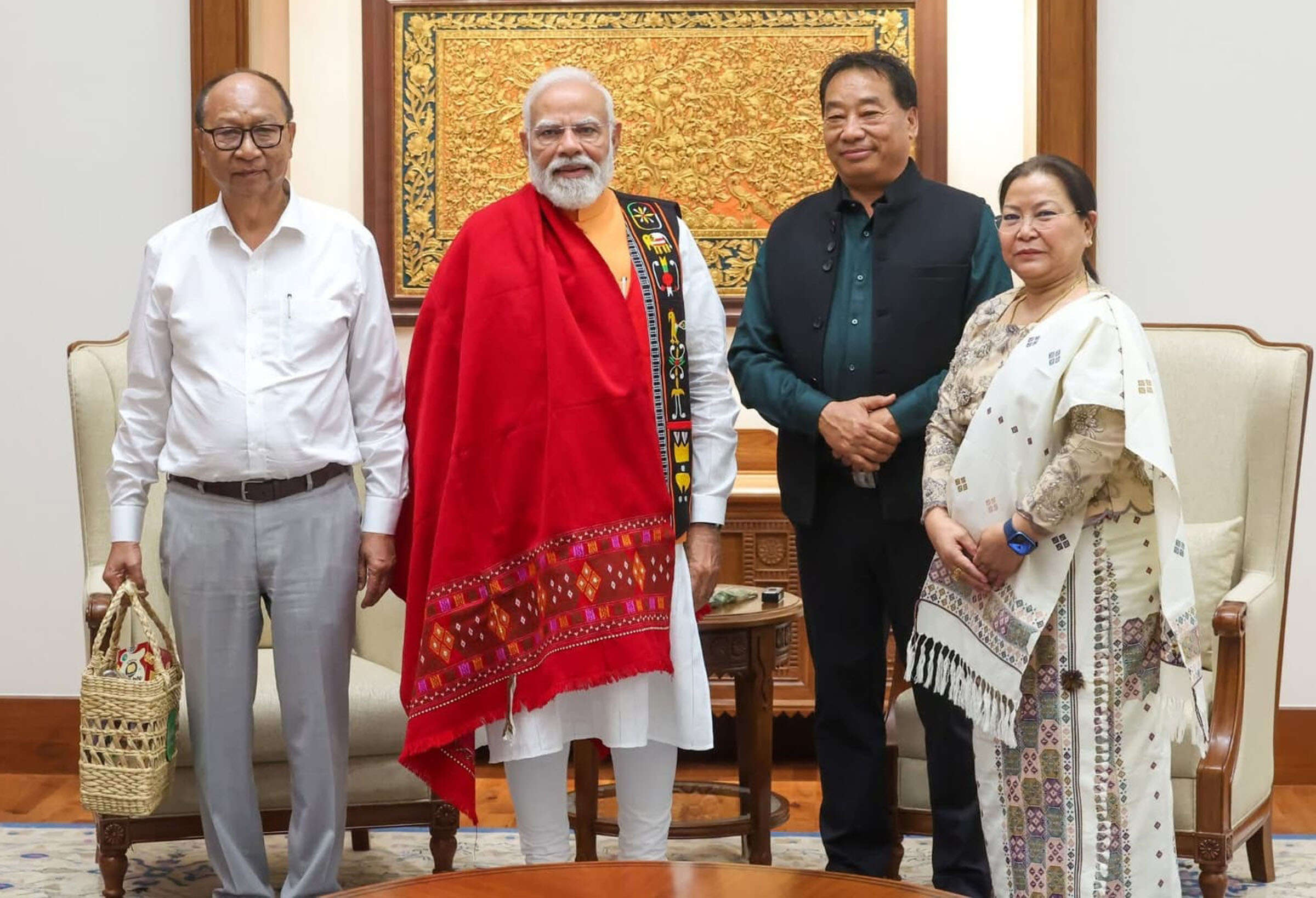da52aa10-e371-4c4b-9f79-13111b4df4b7_Manipur_CM_meets_PM_Modi_2.jpeg