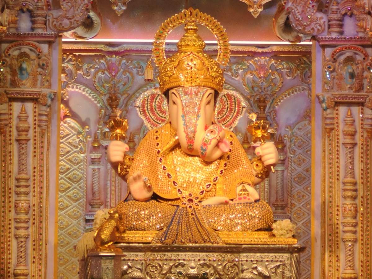 dagdusheth halwai ganpati is a must visit during pune s ganeshotsav celebrations dagdusheth halwai ganpati is a must