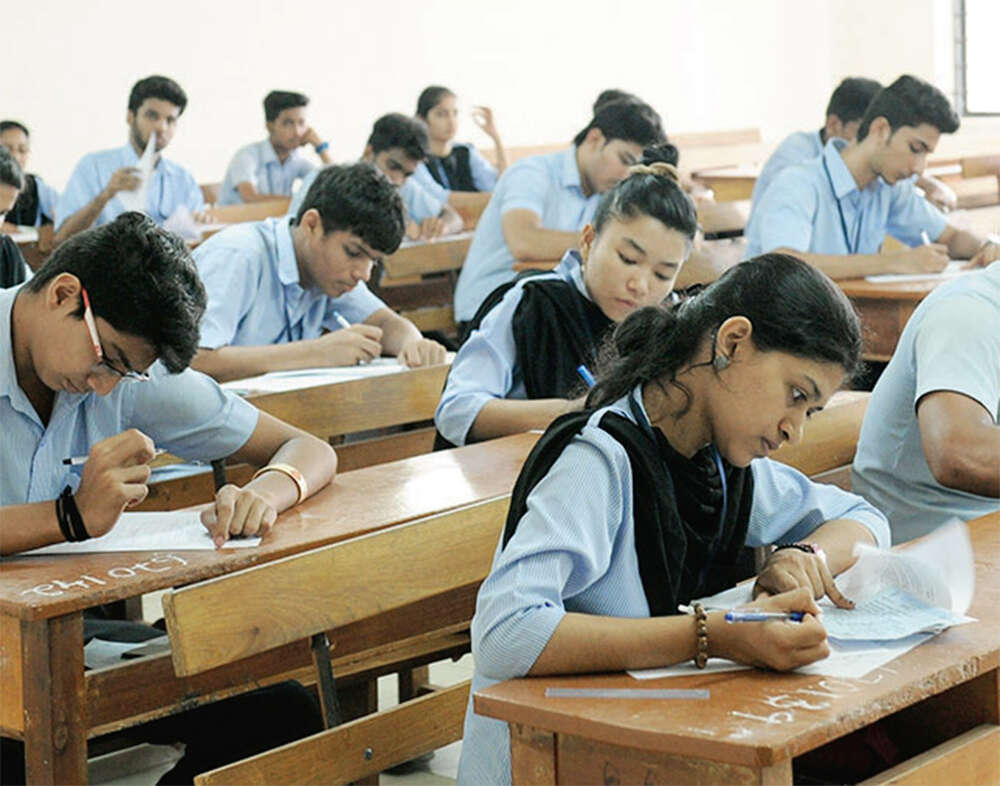 Diploma for students with fake PU marks card