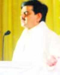 Mumbai cops get gyan on being chaste
