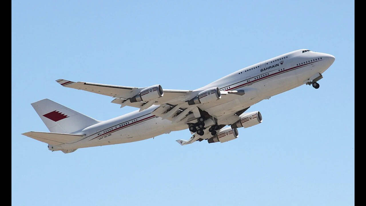 Boeing_747-400_(Bahrain_Govt