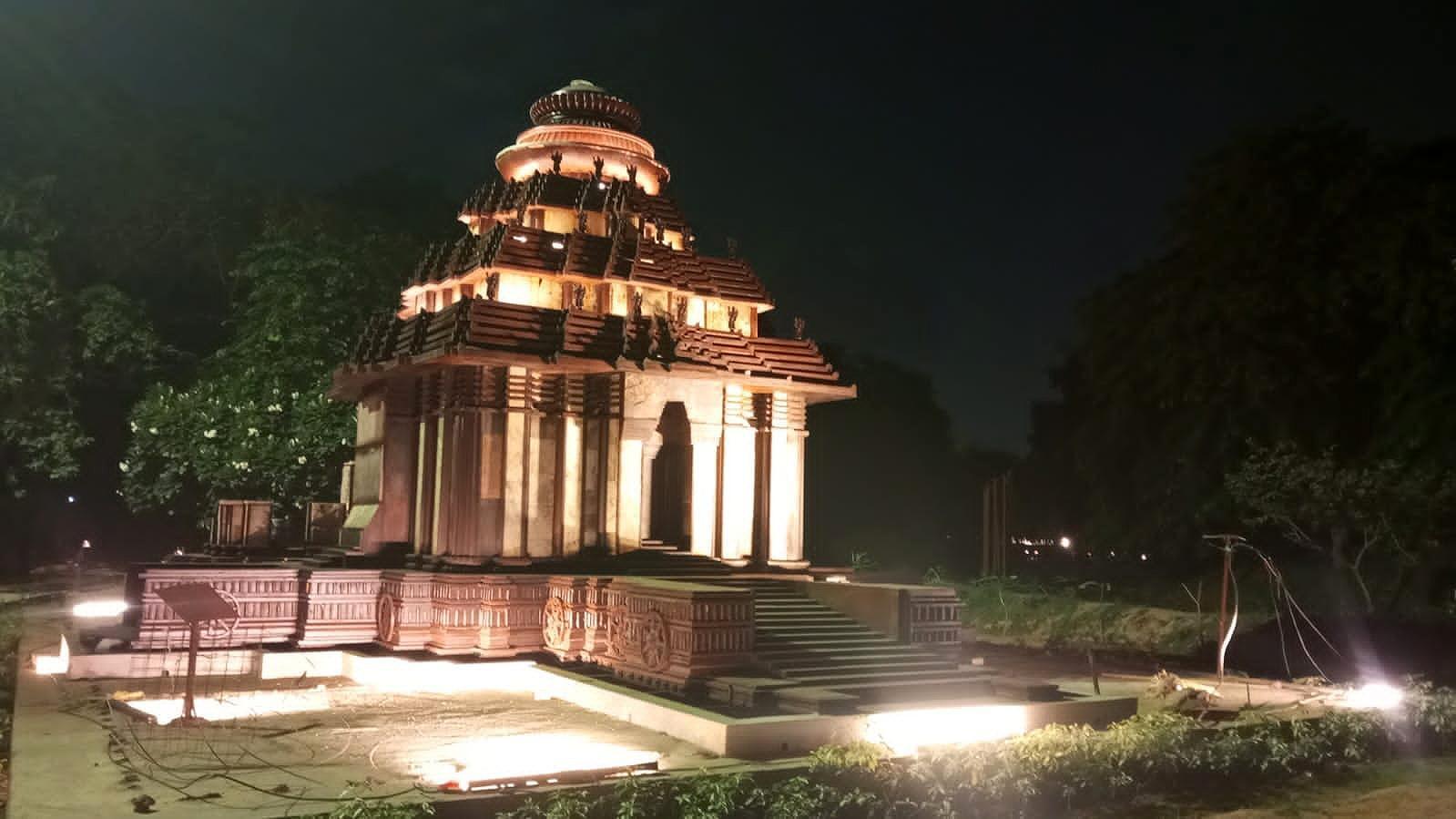 Sanskrit Darshan Park Indirapuram-10.jpg