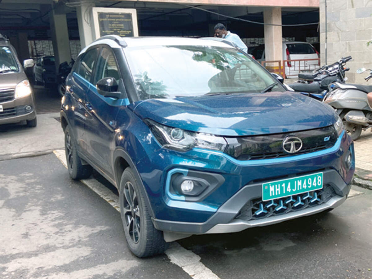 electric cars - E-cars: E-cars at ₹23cr? PMC thinks they're worth it - Vimarsana News