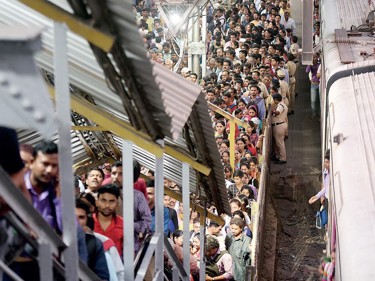 mumbai CR, WR likely to be 18 FOBs short this rainy season