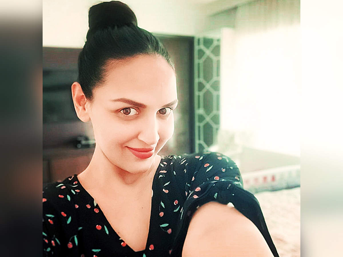 Esha Deol shares her labour woes