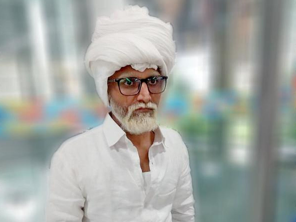 Мужчина 81 год. Амрик Сингх. Индус с седой бородой. Американский индус. Индусы в США.