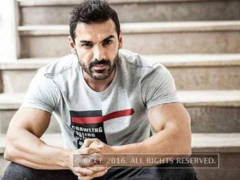 Джон абрахам. Джон абрахам 2024. Джон абрахам 2024. Джон абрахам индийский актер. Джон абрахам индийский актер.